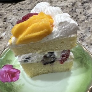 Cream cake slice.jpg