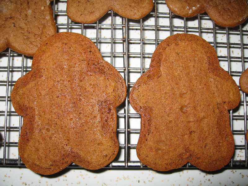 gingerbread_men_back.jpg