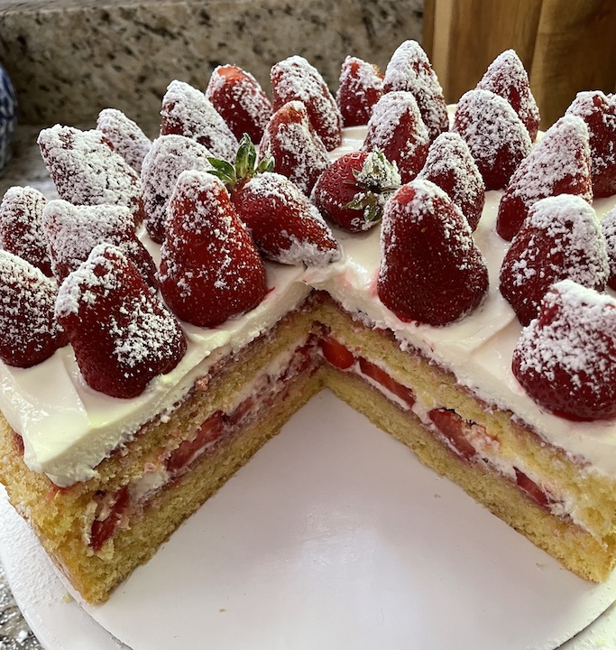 Strawberry cake.jpg